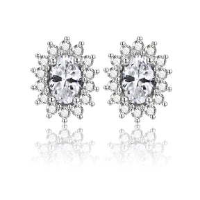 Brinco Oval com Esmeralda